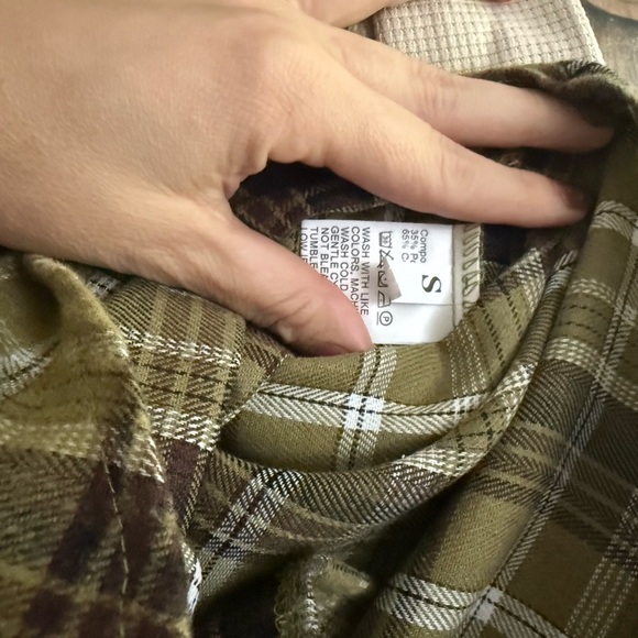 Boutique Green and Brown Plaid Hooded Shirt - Picture 2 of 3